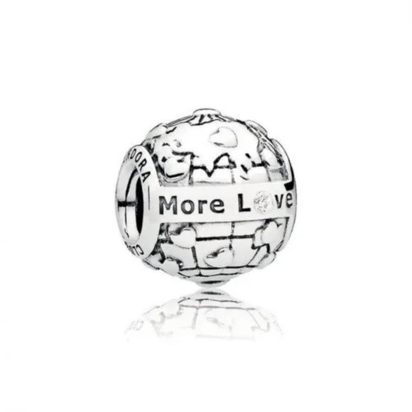 Pandora 2018 More Love Around The World Charm - Picture 1 of 13